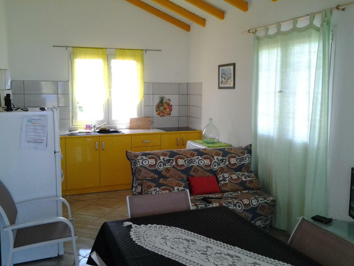 Villa Planète Bleue Beaurenom Esterno foto